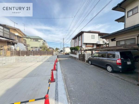 ���̑����n�@�O�ʓ��H��4.5���I�z����ǍD�ȗ��n�ł��B
�Ԍɓ��ꂪ���ȕ������S�ł��ˁB