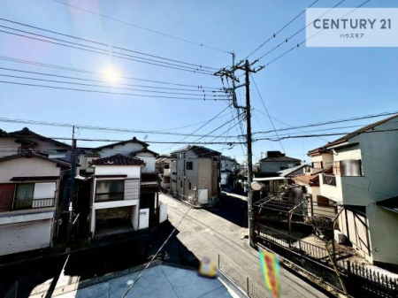 �Z�˂���̒��]�ʐ^�@���E���Ղ錚�������Ȃ��A�o���R�j�[����͖��邢�z���ƐS�n�悢�����������܂��B