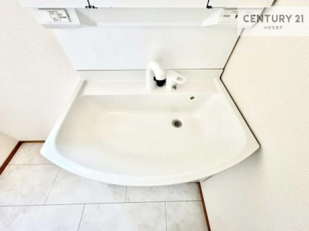 ���ʑ�E���ʏ��@�[�����ʑ�{�E���́A�������˂ɂ����̂ł�����ꂪ�y�X�I���������ۂĂ܂��I
�L���C�Ȑ��ʏ��Ŏ��������̃��`�x�[�V�������オ��܂��ˁI