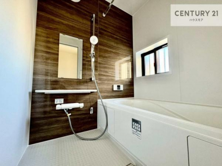 �����@�������������l�̕��͋C�̃o�X���[���́A�����o�Ă��ăo�X�^�C�����[���I
���d���撣���Ă��邲�J���ɂ��D�݂̓����̓����܂����āA�y����ł݂Ă͂������ł��傤���H