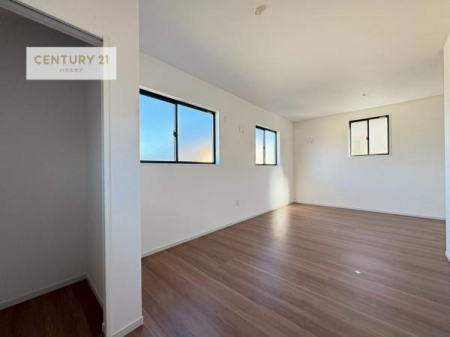 �m���@�Ԏd�؂�Ή��\�I�Ƒ��\���ɍ��킹�Ă�������3LDK����SLDK�ɕύX���o���܂��I