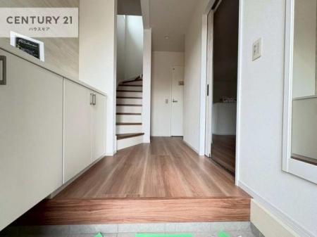 ���ց@���ċA���Ă��Ă��A�������܁I�����������Ȃ�A�D�����}������Ă�����ԂɂȂ��Ă��܂��B
���邭��������錺�ւł��I