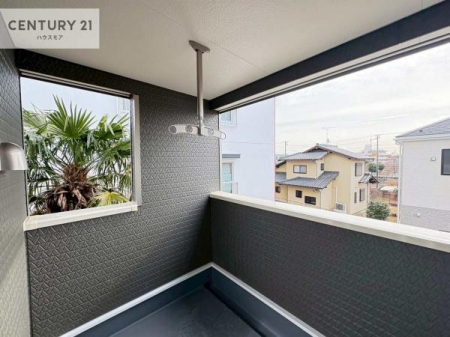 �o���R�j�[�@���[�t�o���R�j�[�I�������t���Ă���̂ŁA�}�ɉJ���~���Ă��G��ɂ������S�I�������������J�b�g���Ă����̂ŁA���V�C�̗ǂ����́A���O�֏o�Đ[�ċz����̂��悳�����ł��I