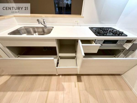 �L�b�`���@���[�X�y�[�X���L�x�ŁA�����X�y�[�X���X�b�L���ƕЕt���Ђ�`�����p�ł��܂��I
���K�ɍ�Ƃ��ł��܂��I�����̗���������܂��I�p���g���[�������I