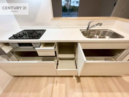 �L�b�`���@���[�X�y�[�X���L�x�ŁA�����X�y�[�X���X�b�L���ƕЕt���Ђ�`�����p�ł��܂��I
���K�ɍ�Ƃ��ł��܂��I�����̗���������܂��I�p���g���[�������I