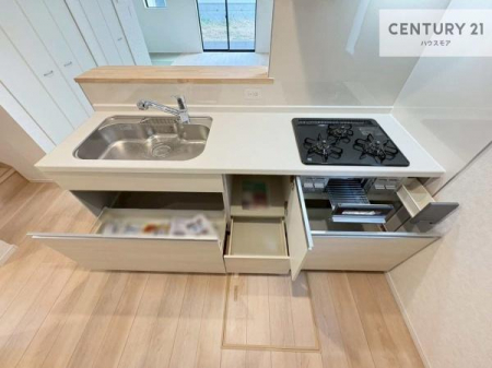 �L�b�`���@���[�X�y�[�X���L�x�ŁA�����X�y�[�X���X�b�L���ƕЕt���Ђ�`�����p�ł��܂��I
���K�ɍ�Ƃ��ł��܂��I�����̗���������܂��I