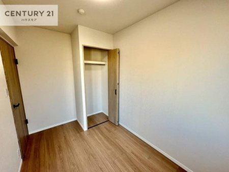 �m���@���[�X�y�[�X�����Ă��܂��I�������X�b�L�����ڂ��鎖���ł��܂��ˁB
�Ƌ��I�΂Ȃ��V���v���ȃf�U�C���ׁ̈A�Ƌ��I�΂����C�ɓ���̋�ԍ�肪�ł������ł��ˁB