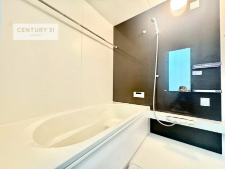 �����@�������������l�̕��͋C�̃o�X���[���́A�����o�Ă��ăo�X�^�C�����[���I
���d���撣���Ă��邲�J���ɂ��D�݂̓����̓����܂����āA�y����ł݂Ă͂������ł��傤���H