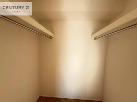 ���[�@�E�H�[�N�C���N���[�[�b�g�t���ł��B��������̂��m���Ȃǂ����[���Ă��������ł��ˁI���ɂ���@�������ȂǋG�ߕ��̑傫�ȉƓd�����[�ł��܂��B