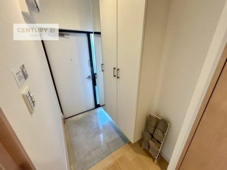 ���ց@�V���[�Y�{�b�N�X�t���Ȃ̂ŁA���ւ��Еt�����|�������₷���ł��I
�X�b�L���������ւŌ˂��J�����u�ԁA�������̂���S�n������Ԃ��o�}���Ă���܂��B