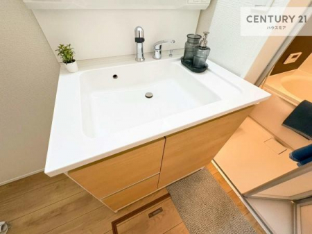 ���ʑ�E���ʏ��@�[�����ʑ�{�E���́A�������˂ɂ����̂ł�����ꂪ�y�X�I���������ۂĂ܂��I
�L���C�Ȑ��ʏ��Ŏ��������̃��`�x�[�V�������オ��܂��ˁI