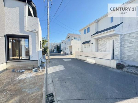 ���̑����n�@�O�ʓ��H��5.9���~6���I�z����ǍD�ȗ��n�ł��B
�Ԍɓ��ꂪ���ȕ������S�ł��ˁB