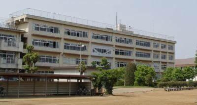 ���ӊ��@-