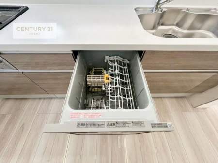 �L�b�`���@�H��@�t���I�Z��������~��͎�r��h�~�Ƃ��đ劈�􂵂܂��I�r���g�C���d�l�Ȃ̂ŁA�ꏊ����炸�����X�y�[�X���L���g���Ď�ۂ悭��Ƃ��o���܂��I