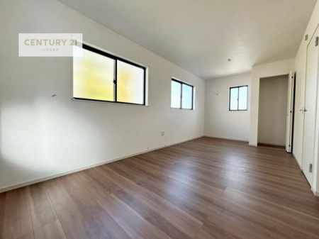 �m���@�Ԏd�؂�Ή��\�I�Ƒ��\���ɍ��킹�Ă�������3LDK����4LDK�ɕύX���o���܂��I