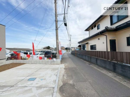 ���̑����n�@�O�ʓ��H4���I�z����ǍD�ȗ��n�ł��B
�Ԍɓ��ꂪ���ȕ������S�ł��ˁB