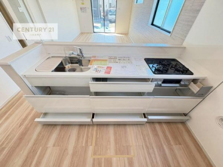 �L�b�`���@���[�X�y�[�X���L�x�ŁA�����X�y�[�X���X�b�L���ƕЕt���Ђ�`�����p�ł��܂��I
���K�ɍ�Ƃ��ł��܂��I�����̗���������܂��I