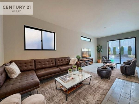 ���r���O�@�Ƌ��CG�p�[�X�ł��B��؂ȉƑ����W�܂邩�炱��LDK�ɂ͂�����肽���B
���邭�S�n�悢���r���O�ł��B