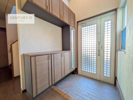 ���ց@�V���[�Y�{�b�N�X�t���Ȃ̂ŁA���ւ��Еt�����|�������₷���ł��I
�X�b�L���������ւŌ˂��J�����u�ԁA�������̂���S�n������Ԃ��o�}���Ă���܂��B
