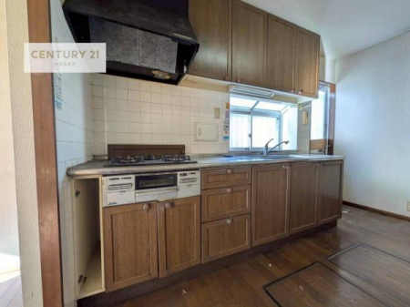 �L�b�`���@��Ƃ肠�钲���X�y�[�X�ō�Ƃ����₷�����K�ȃL�b�`���ł��I
���q�l�ƈꏏ�ɂ��َq������y���߂�L�X�X�y�[�X�ł��B�y�����������ԂɂȂ肻���ł��ˁI