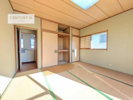 �Q���@�^�^�~�̍��肪���炬��^����A�����b�N�X��ԁB�����傫���J�����̂���a���ƂȂ��Ă���܂��B���{�l�̐S������u�a�v�̋�ԁB�䑐�̍���Y����Ԃ͖����̂ЂƎ������o���Ă���܂��I