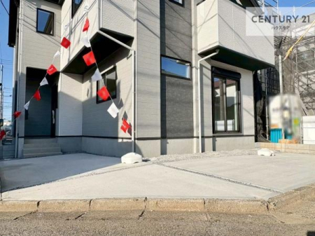 ���ԏ�@���ԃX�y�[�X��2�䕪����܂��I�Z�J���h�J�[�͂������A�o�C�N�⎩�]�ԂȂǂ��u���ꏊ�ɍ���܂���B