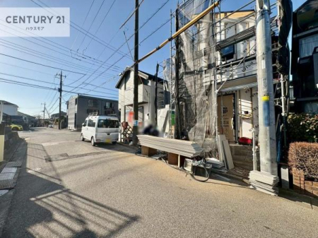 ���̑����n�@�O�ʓ��H5���I�z����ǍD�ȗ��n�ł��B
�Ԍɓ��ꂪ���ȕ������S�ł��ˁB