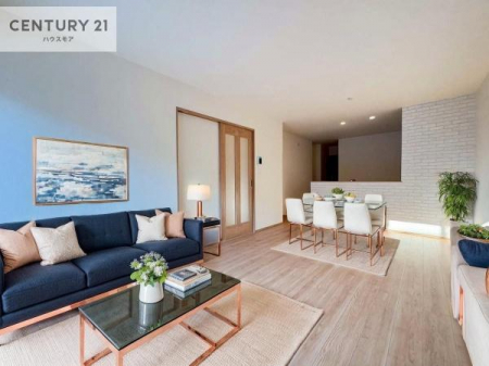 ���r���O�@�Ƌ��CG�p�[�X�ł��B��؂ȉƑ����W�܂邩�炱��LDK�ɂ͂�����肽���B
�q�����������C�ɏ΂��Ȃ��瑖�����Ă���p�����������u�L���Ƃɂ��ėǂ������v�Ǝv���u�Ԃł��B