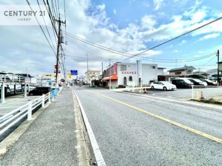 ���̑����n�@�O�ʓ��H11.8���I�z����ǍD�ȗ��n�ł��B
�Ԍɓ��ꂪ���ȕ������S�ł��ˁB