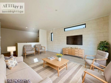 ���r���O�@�Ƌ��CG�p�[�X�ł��B�S�n�ǂ����r���O�͉Ƒ������R�ƏW�܂�܂��B�Ƒ��c�R�̎��Ԃ����������ł��B���Ƒ��ƁA����w�[���������Ԃ��߂��������ł��ˁB