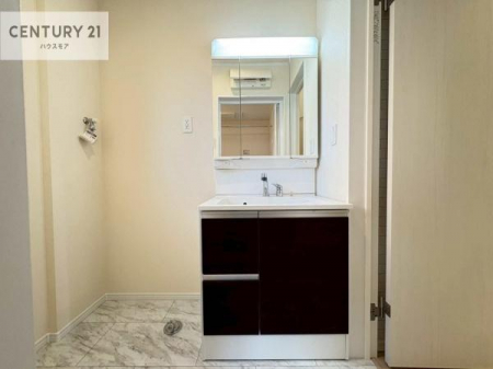 ���ʑ�E���ʏ��@�O�ʋ��d�l�̐��ʏ��́A�g�����Ȃ݂����₷������I���͎��[�ɂȂ��Ă��܂��B�h���C���[�₨���ϓ����Еt������̂Ő��ʑ������X�b�L���ƌ����邱�Ƃ��o���܂��I