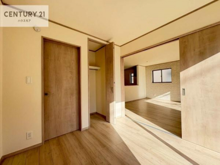 ���r���O�ȊO�̋����@���r���O�Ɨאڂ����m���ł��I�Ǝ��̋x�e�X�y�[�X��L�b�Y�X�y�[�X�Ƃ��Ċ��p����̂��悳�����ł��ˁI