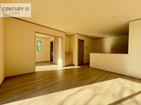 ���r���O�@�S�n�ǂ����r���O�͉Ƒ������R�ƏW�܂�܂��B�Ƒ��c�R�̎��Ԃ����������ł��B���Ƒ��ƁA����w�[���������Ԃ��߂��������ł��ˁB