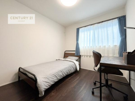 �����\�z�}(����)�@���邭���ʂ��̗ǂ������ł��B�u�V���v���v�Ƀf�U�C�����ꂽ�����B���R�x�������̂ŉƋ�⃌�C�A�E�g�ł��D�݂̋�Ԃ�n��グ���܂��B�����x�A���n�ɂĂ��m�F���������B�i���d�l�j