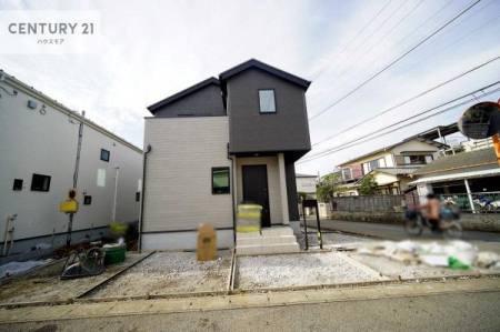 ���ԏ�@���ԃX�y�[�X��2�䕪����܂��I�Z�J���h�J�[�͂������A�o�C�N�⎩�]�ԂȂǂ��u���ꏊ�ɍ���܂���B