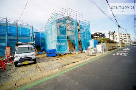 ���̑����n�@�O�ʓ��H��4���I�z����ǍD�ȗ��n�ł��B
�Ԍɓ��ꂪ���ȕ������S�ł��ˁB