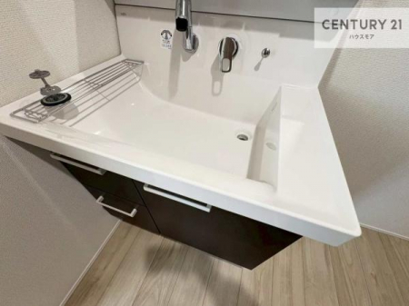 ���ʑ�E���ʏ��@�[�����ʑ�{�E���́A�������˂ɂ����̂ł�����ꂪ�y�X�I���������ۂĂ܂��I
�L���C�Ȑ��ʏ��Ŏ��������̃��`�x�[�V�������オ��܂��ˁI