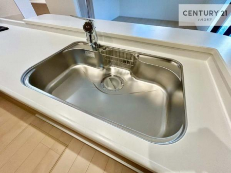 �L�b�`���@���C�h�ȃV���N�ł��ˁI�������˂ɂ������������₷���Ǝ����y�X�d�l�̃V�X�e���L�b�`���ł��I
�f�U�C�����Ƌ@�\�������˂��L�b�`���Ő�����������܂��ˁI