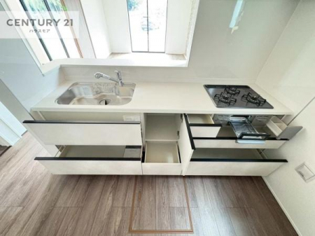 �L�b�`���@���[�X�y�[�X���L�x�ŁA�����X�y�[�X���X�b�L���ƕЕt���Ђ�`�����p�ł��܂��I
���K�ɍ�Ƃ��ł��܂��I�����̗���������܂��I