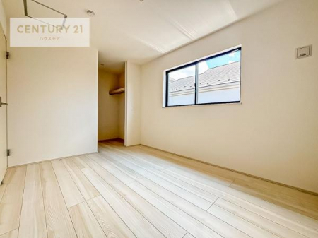 �m���@���邭���ʂ��̗ǂ������ł��B�u�V���v���v�Ƀf�U�C�����ꂽ�����B���R�x�������̂ŉƋ�⃌�C�A�E�g�ł��D�݂̋�Ԃ�n��グ���܂��B