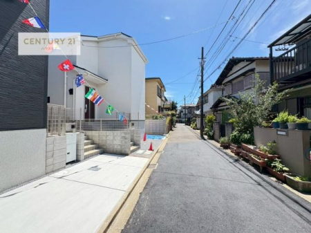 ���̑����n�@�O�ʓ��H4.3���I�z����ǍD�ȗ��n�ł��B
�Ԍɓ��ꂪ���ȕ������S�ł��ˁB