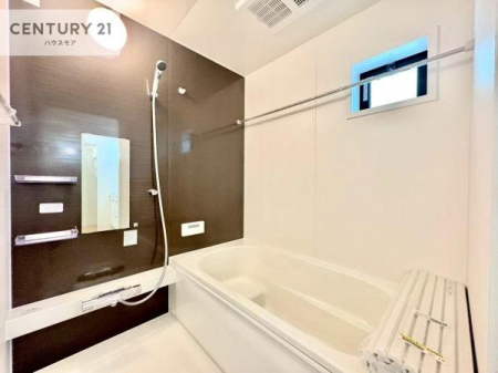 �����@�������������l�̕��͋C�̃o�X���[���́A�V�b�N�ȃf�U�C���Ńo�X�^�C�����[���I
���d���撣���Ă��邲�J���ɂ��D�݂̓����̓����܂����āA�y����ł݂Ă͂������ł��傤���H