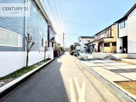 ���̑����n�@�O�ʓ��H��4.5���I�z����ǍD�ȗ��n�ł��B
�Ԍɓ��ꂪ���ȕ������S�ł��ˁB