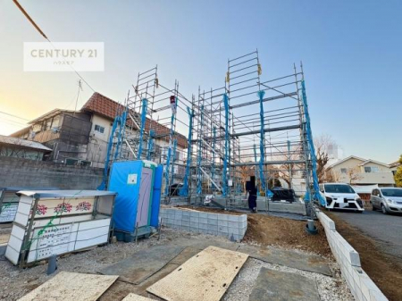 ���ԏ�@���ԃX�y�[�X��2�䕪����܂��I�Z�J���h�J�[�͂������A�o�C�N�⎩�]�ԂȂǂ��u���ꏊ�ɍ���܂���B