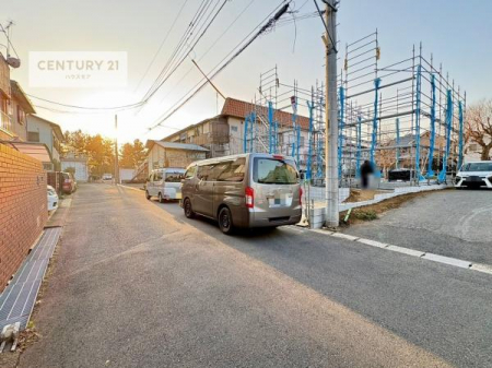 ���̑����n�@�O�ʓ��H��6���I�z����ǍD�ȗ��n�ł��B
�Ԍɓ��ꂪ���ȕ������S�ł��ˁB