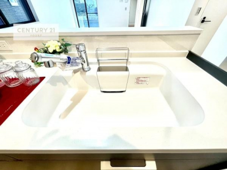 �L�b�`���@���C�h�ȃV���N�ł��ˁI�������˂ɂ������������₷���Ǝ����y�X�d�l�̃V�X�e���L�b�`���ł��I
�f�U�C�����Ƌ@�\�������˂��L�b�`���Ő�����������܂��ˁI