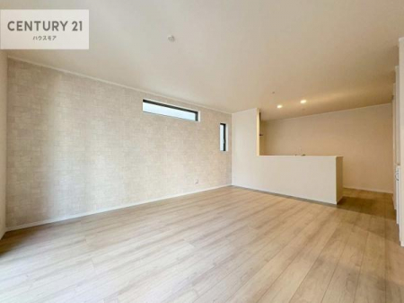 ���r���O�@�D�����z���܂肪���r���O����ł���ċ��S�n�̗ǂ���Ԃ����o���Ă���܂��I
���났�̎��Ԃ��߂����܂��I