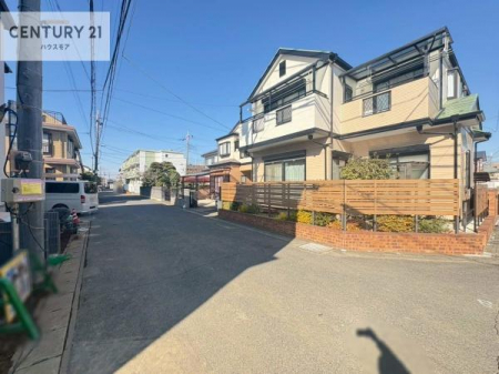 ���̑����n�@�O�ʓ��H6���I�z����ǍD�ȗ��n�ł��B
�Ԍɓ��ꂪ���ȕ������S�ł��ˁB