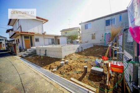 ���ԏ�@���ԃX�y�[�X��2�䕪����܂��I�Z�J���h�J�[�͂������A�o�C�N�⎩�]�ԂȂǂ��u���ꏊ�ɍ���܂���B