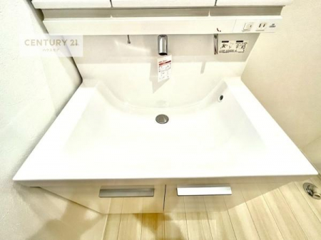 ���ʑ�E���ʏ��@�[�����ʑ�{�E���́A�������˂ɂ����̂ł�����ꂪ�y�X�I���������ۂĂ܂��I
�L���C�Ȑ��ʏ��Ŏ��������̃��`�x�[�V�������オ��܂��ˁI